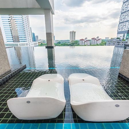 Twin Galaxy Residences 1+1 Homestay @ ยะโฮร์บาห์รู ภายนอก รูปภาพ