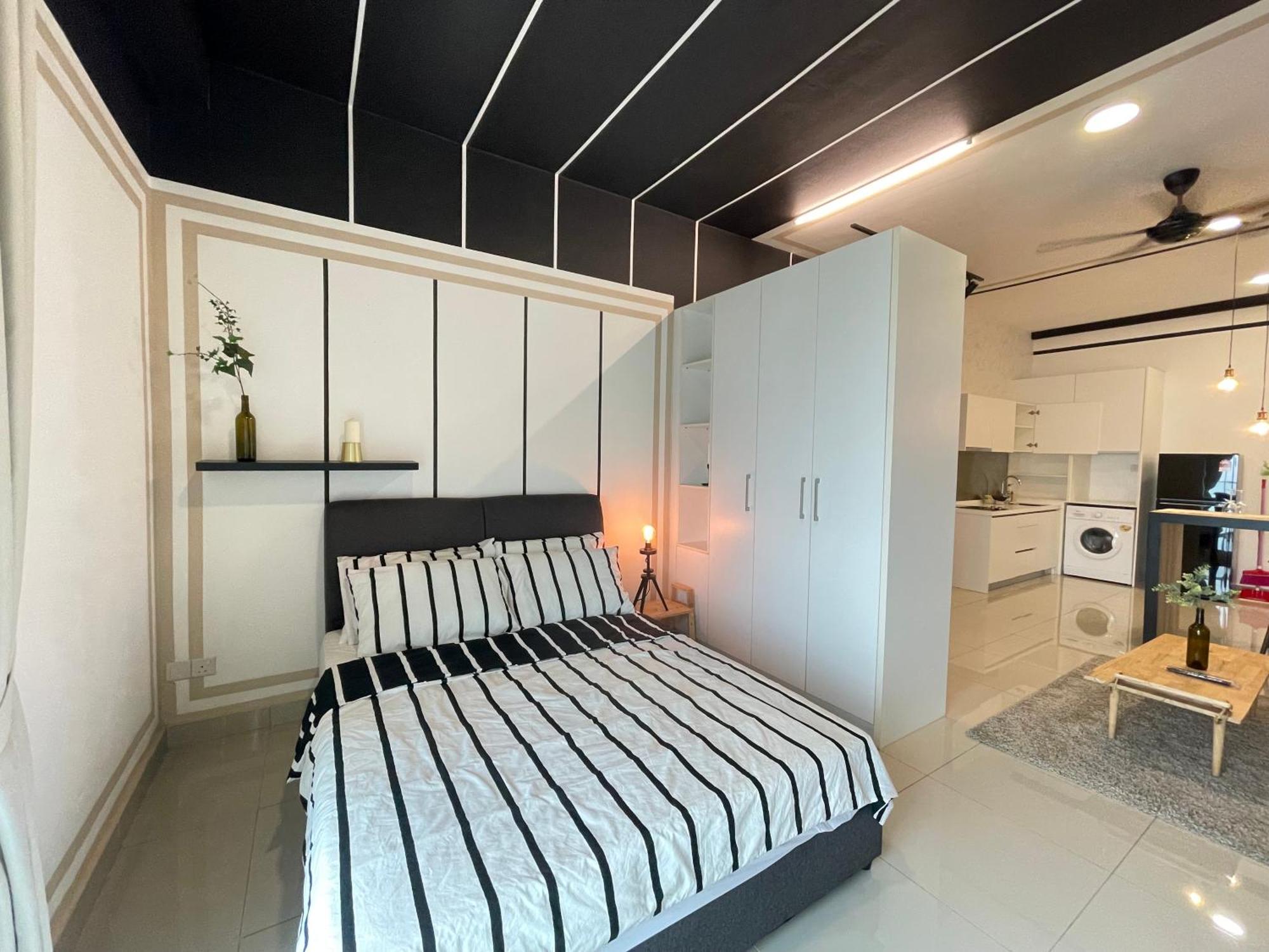 Twin Galaxy Residences 1+1 Homestay @ ยะโฮร์บาห์รู ภายนอก รูปภาพ